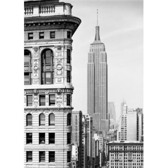 USA New York City Skyline Empire State Building Poster Print - 18 x 24 in.