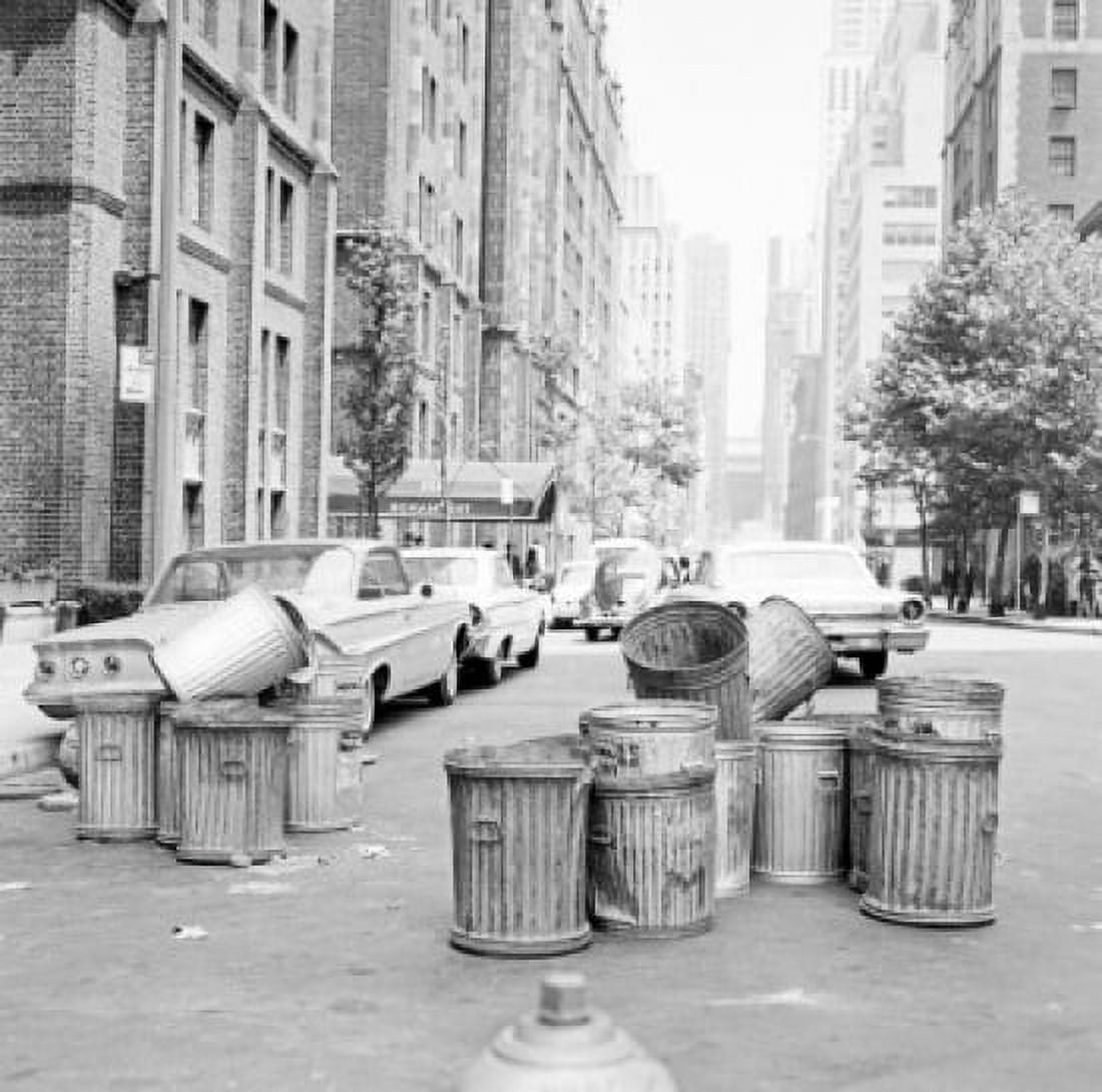 USA New York City Street scene with litter bins Canvas Art - (18 x 24)