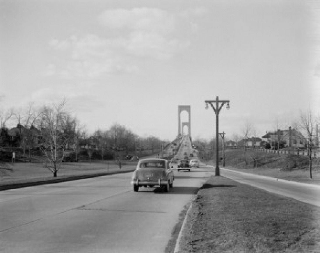 USA New York City Urban traffic with BronxWhitestone Bridge in background Canvas Art - (24 x 36)
