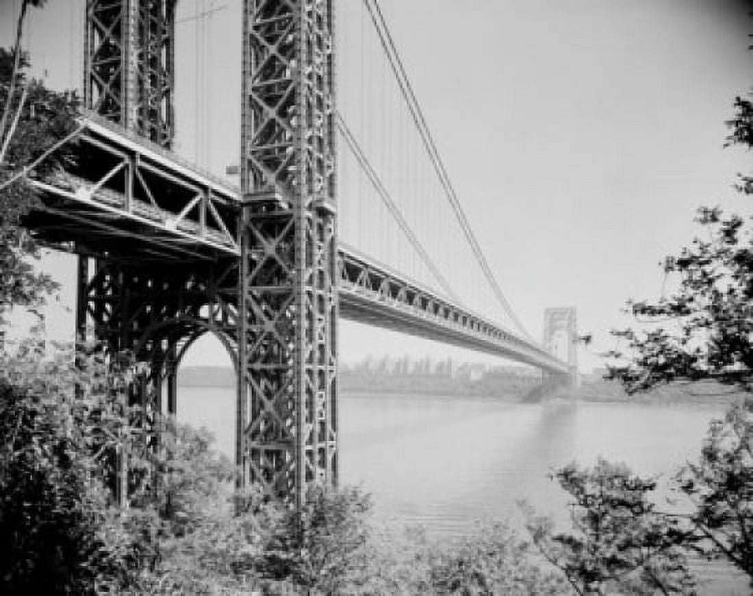 USA New York City View of George Washington Bridge Canvas Art -  (24 x 36)