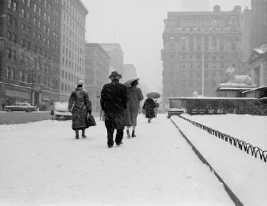 USA New York City people walking in snow on Fifth Avenue in front of New York Public Library Canvas Art - (24 x 36)