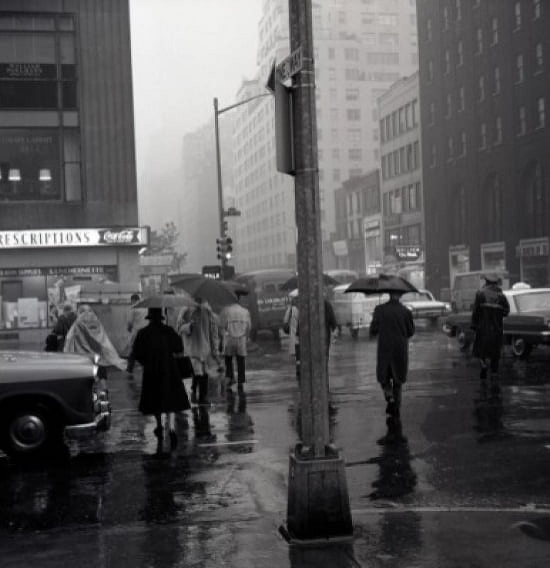 USA New York City rainy day Canvas Art - (24 x 36)