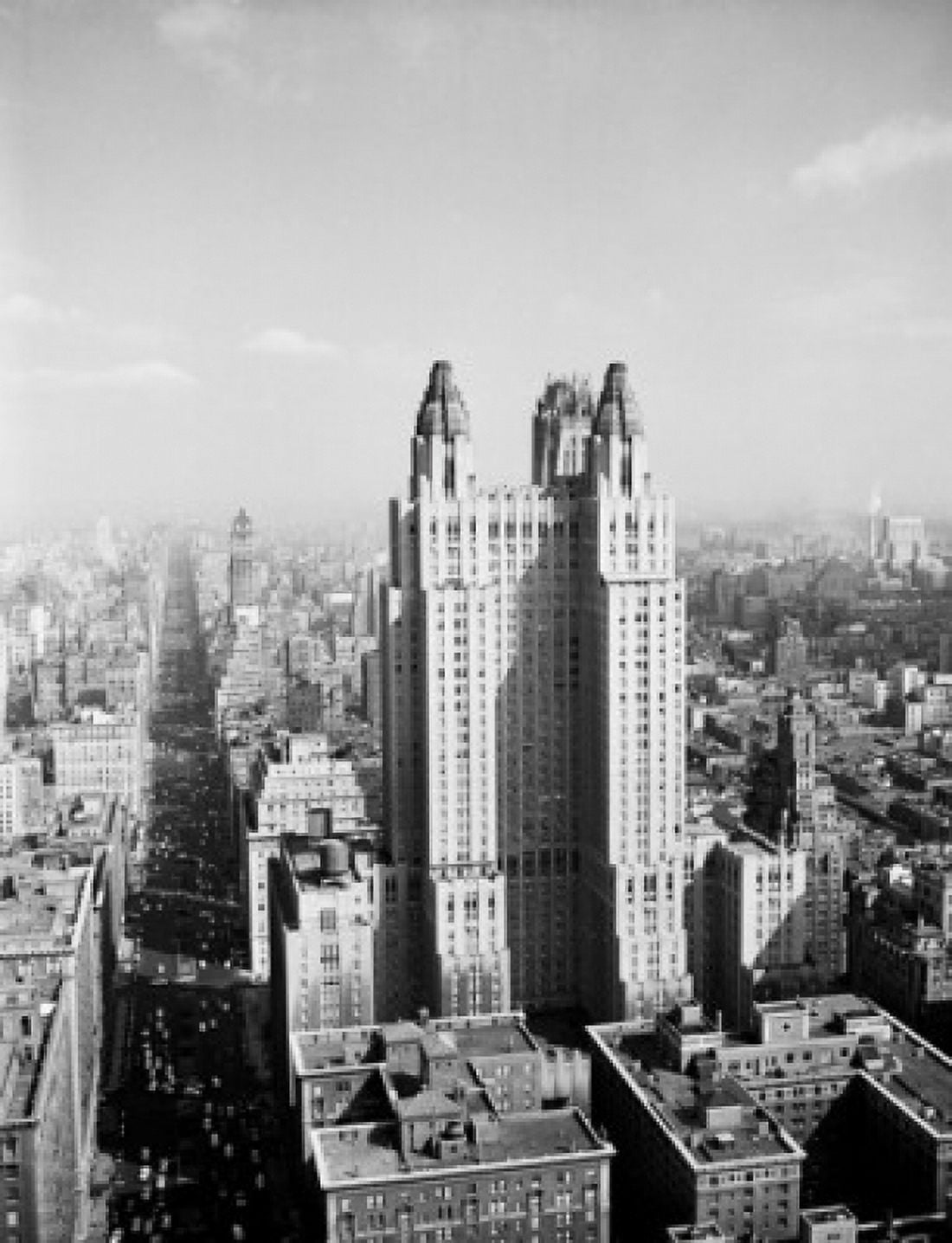USA New York City skyline Canvas Art -  (18 x 24)