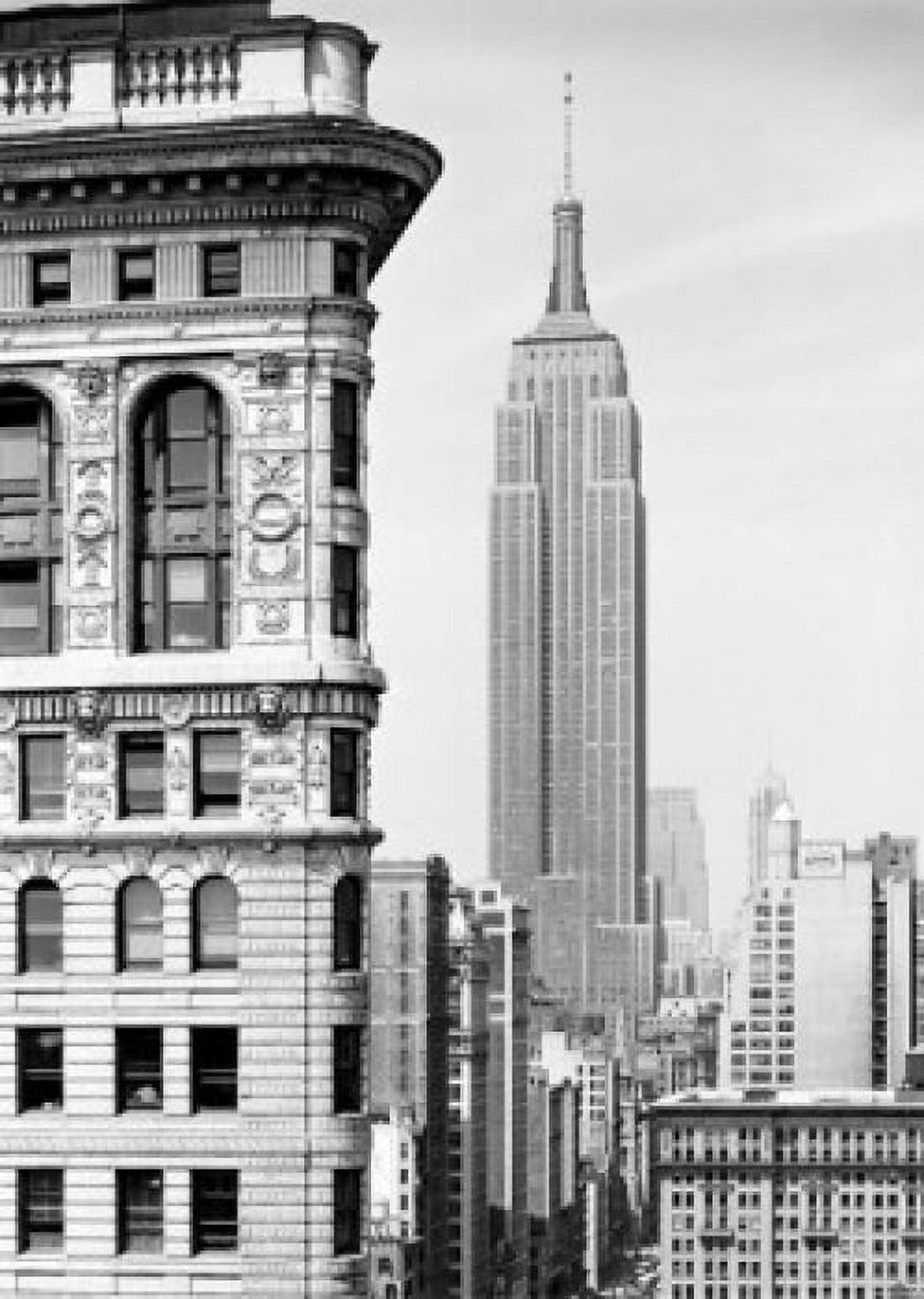 USA New York City skyline Empire State Building Canvas Art - (18 x 24)