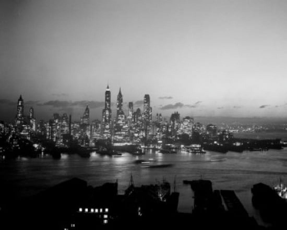 USA New York City skyline at night Canvas Art - (18 x 24)