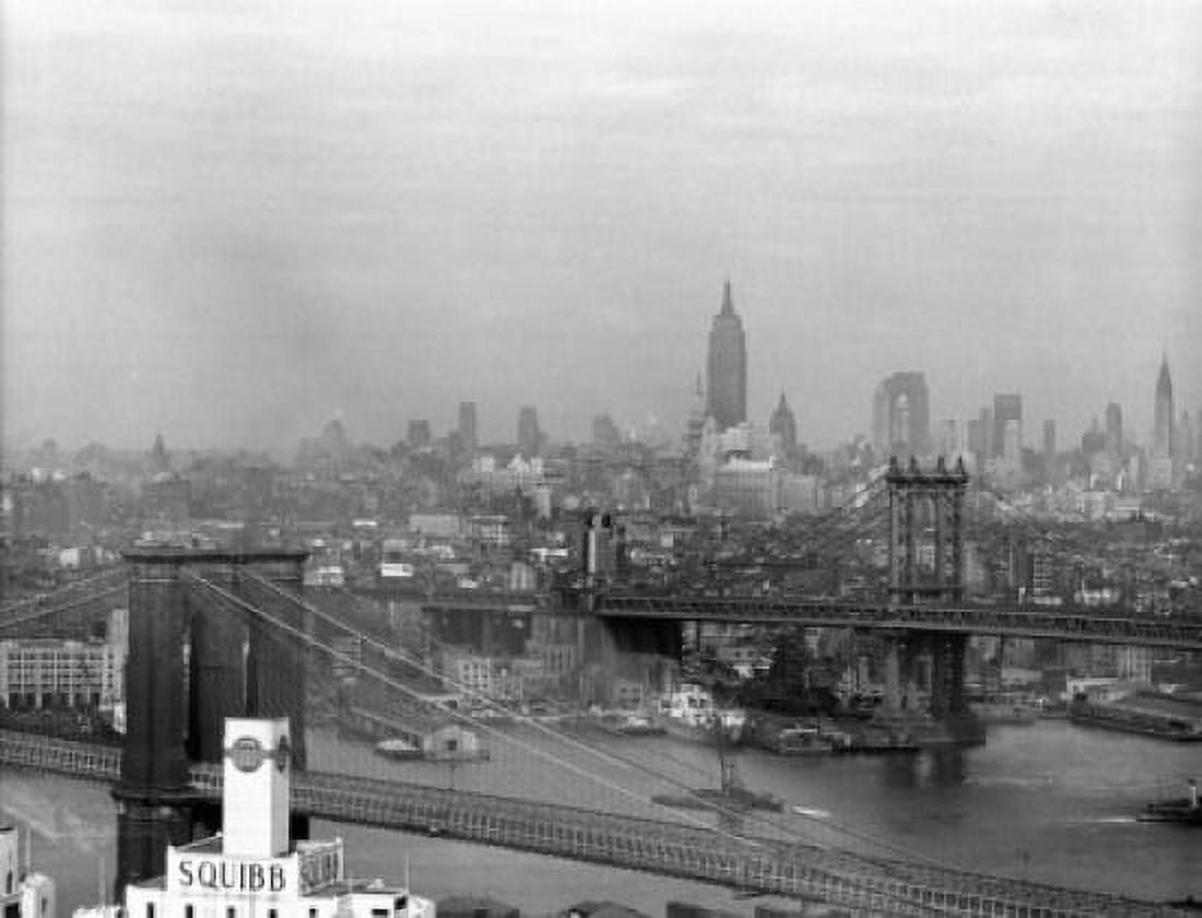 USA New York City skyline with bridges on East River Canvas Art - (18 x 24)