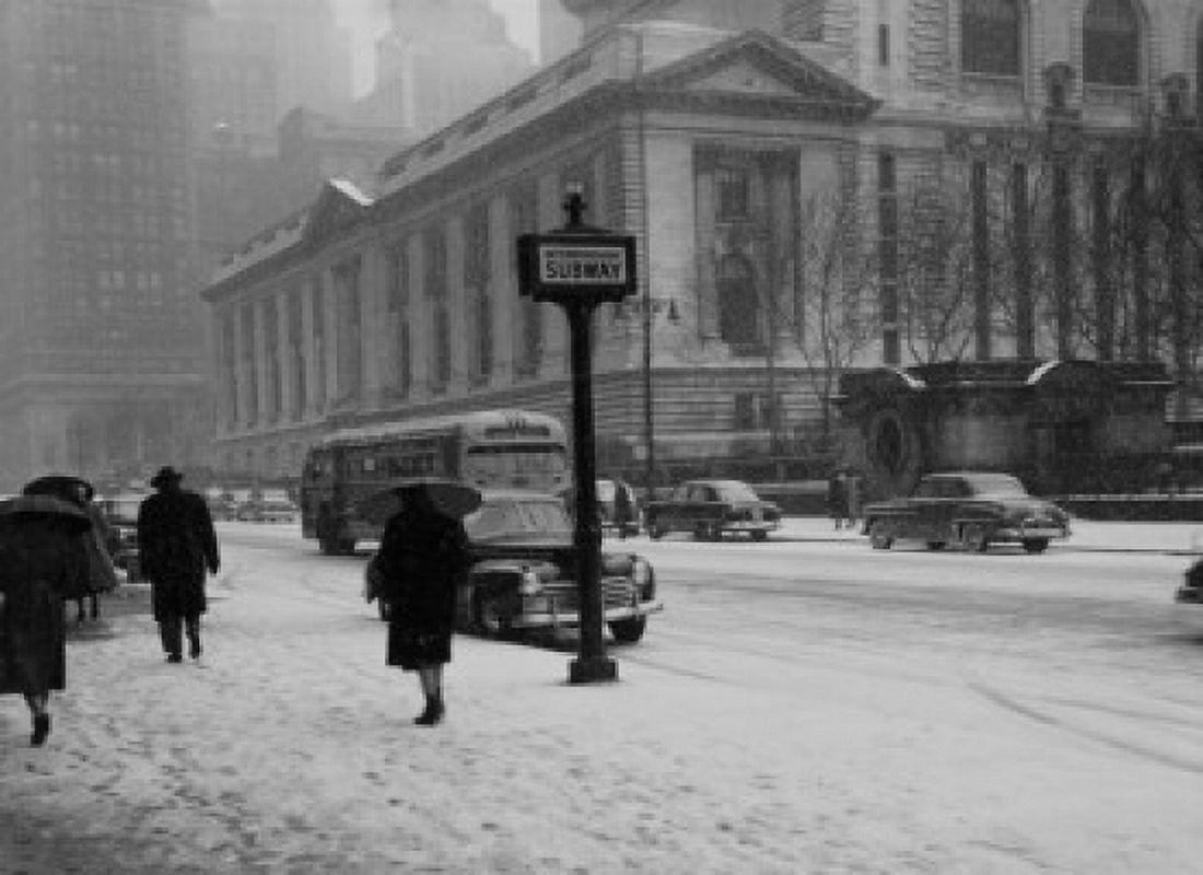 USA New York City street in winter Canvas Art - (18 x 24)