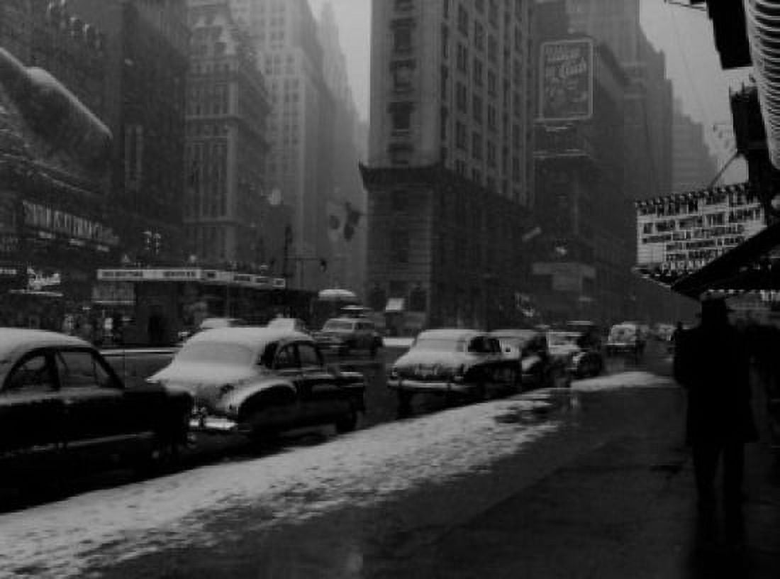 USA New York City street in winter Canvas Art - (24 x 36)