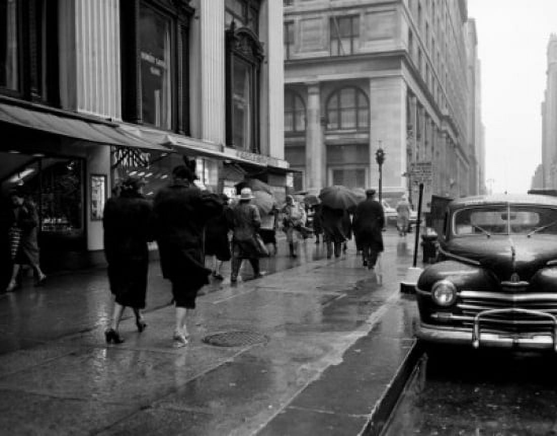 USA New York City street scene on rainy day Canvas Art - (24 x 36)