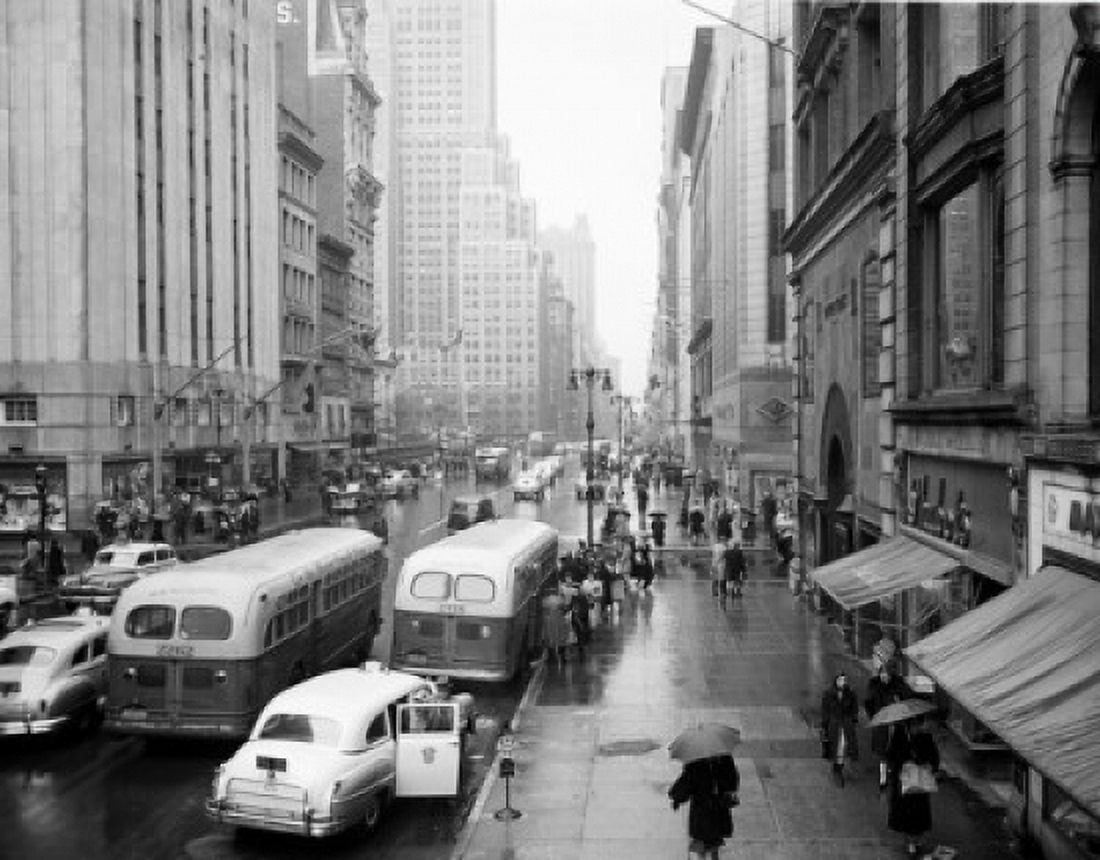 USA New York City street scene on rainy day Canvas Art - (24 x 36)