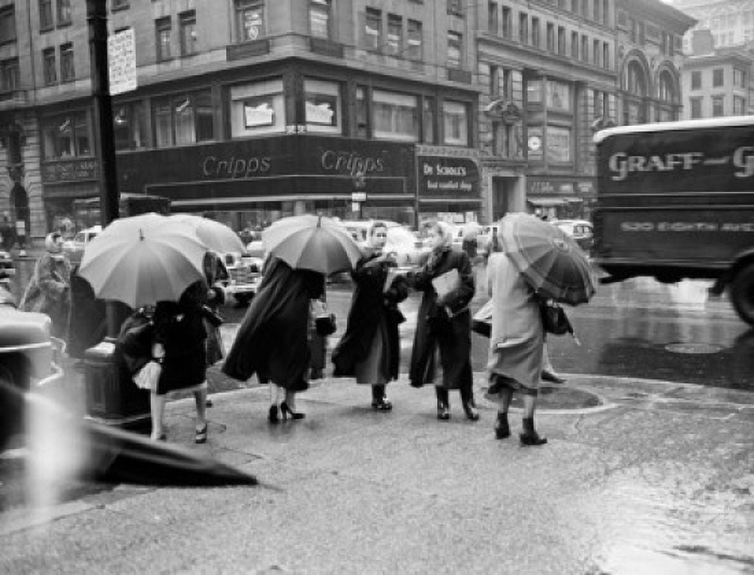 USA New York City street scene on rainy day Canvas Art - (24 x 36)