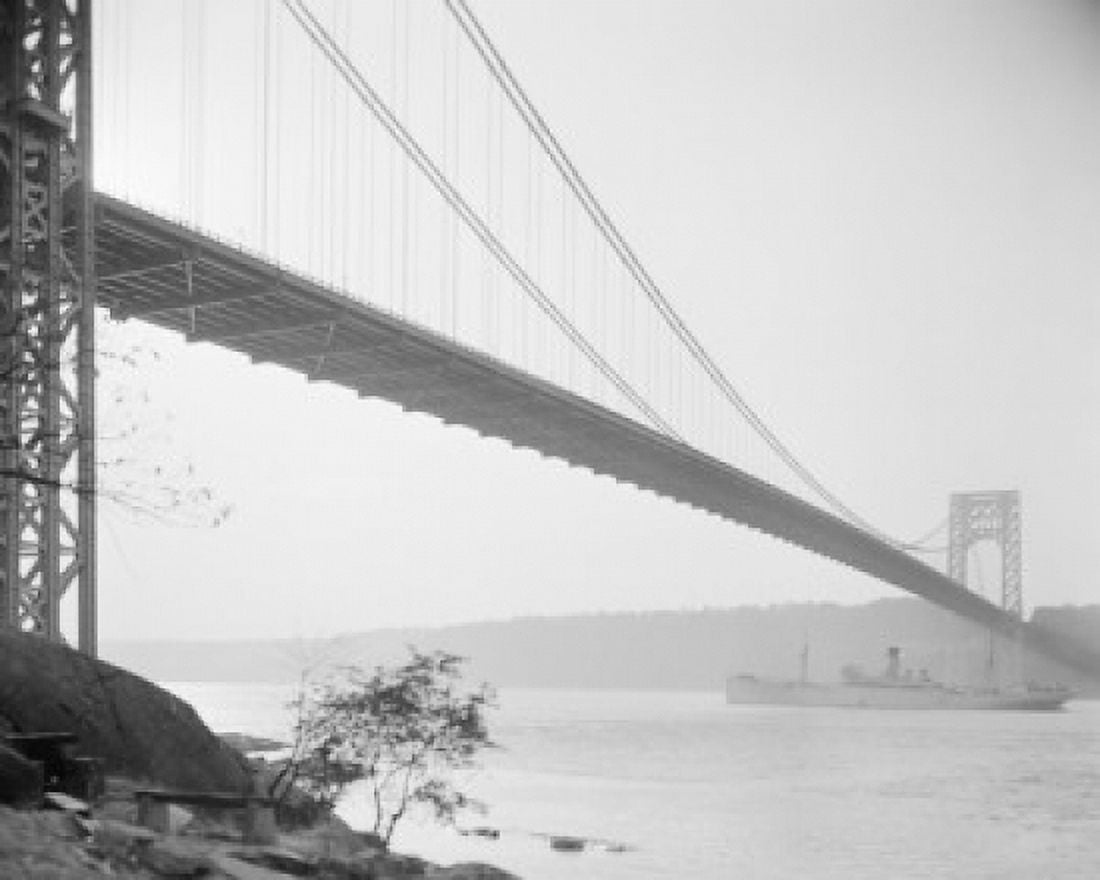 USA New York George Washington Bridge from New York side Canvas Art - (18 x 24)
