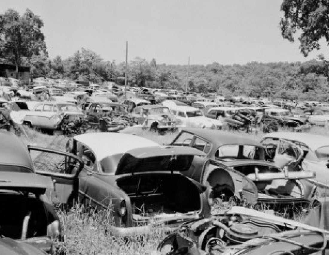 USA New York H Kaufman junk yard Canvas Art - (24 x 36)