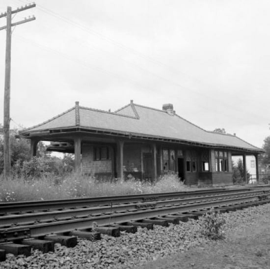 USA New York Monroe County small railroad station Canvas Art - (18 x 24)