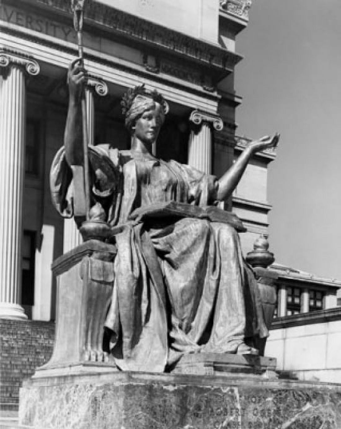 USA, New York State, New York City, Columbia University, Sculpture of