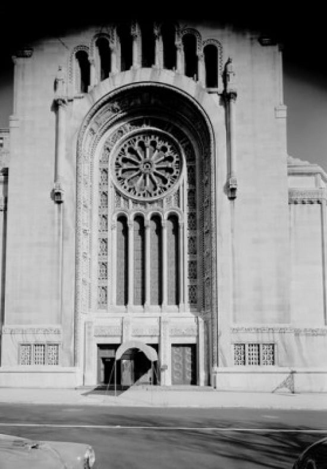 USA New York State New York City Fifth Avenue and 65th Street entrance to Temple Emanuel Canvas Art -  (18 x 24)
