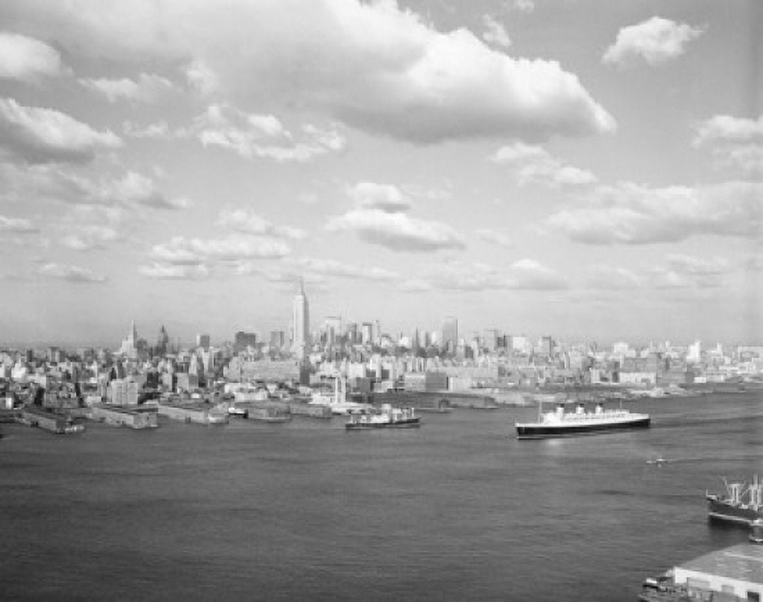 USA New York State New York City Manhattan Island Canvas Art - (24 x 36)