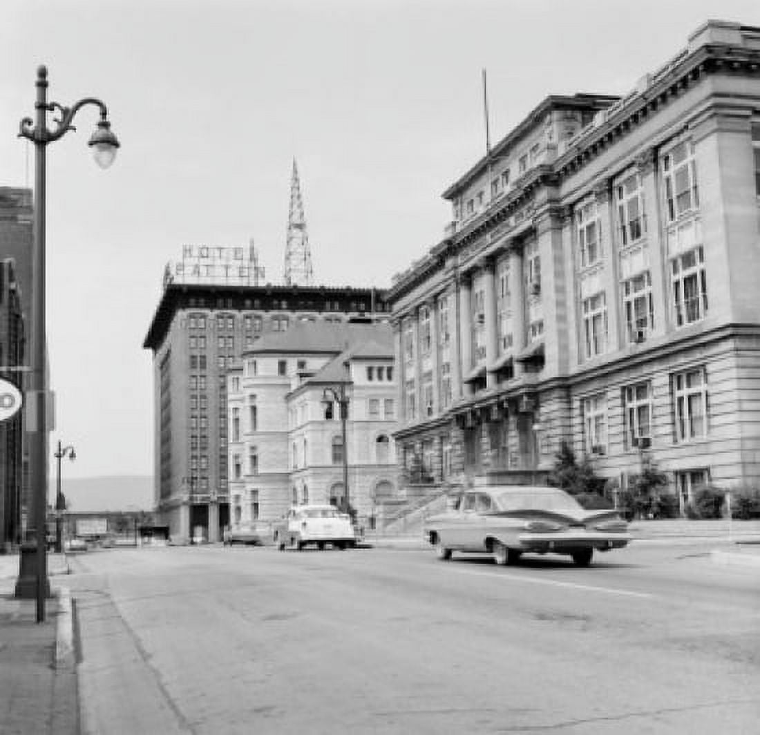 USA New York State New York City Municipal Building East Eleventh and Lindsay Streets Chattanoog TV Building and Patten Hotel in background Canvas Art - (18 x 24)