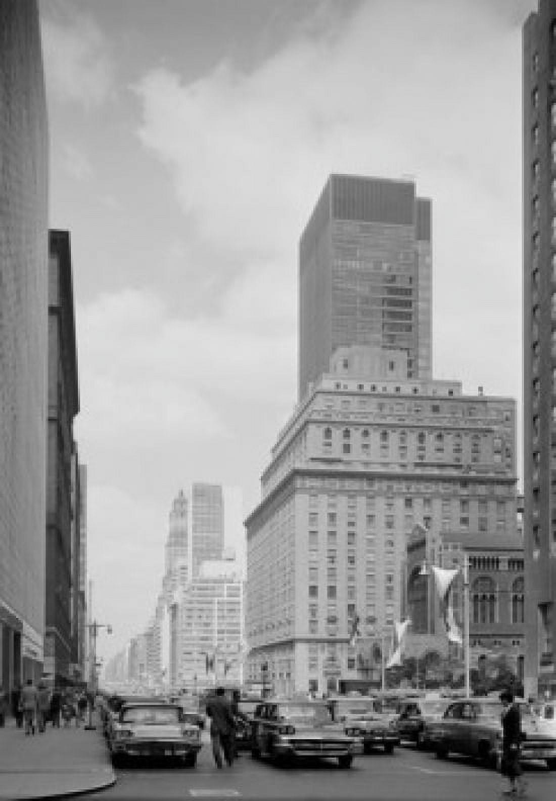 USA New York State New York City Park Avenue looking North from 49th Street Canvas Art - (18 x 24)