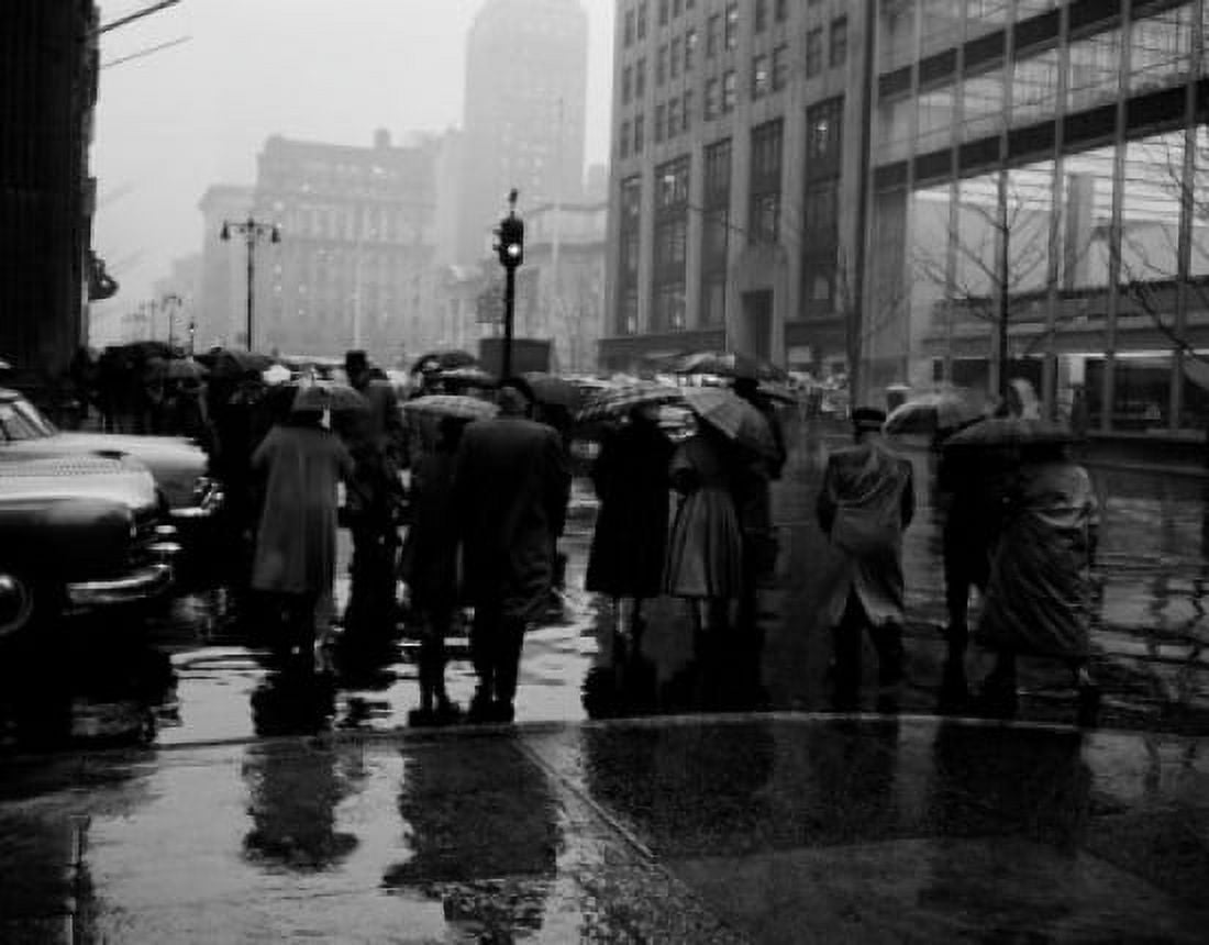 USA New York State New York City Rainy day street scene on Fifth Avenue Canvas Art - (24 x 36)