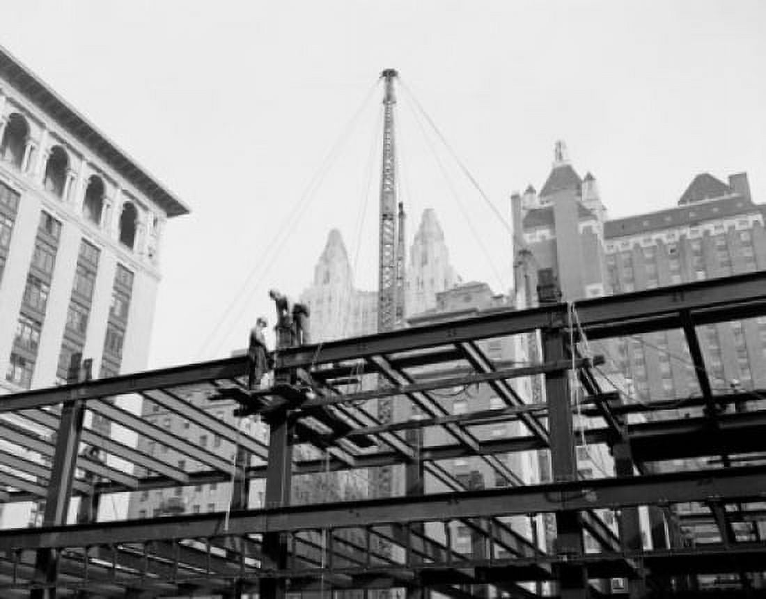USA New York State New York City Steel construction for new office building on Lexington Avenue at 47th Street Canvas Art - (18 x 24)