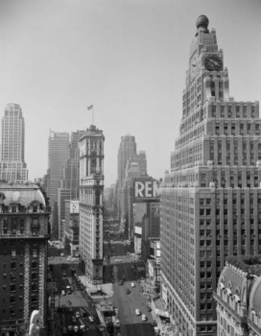 USA New York State New York City Times Square looking south with Paramount building Times building in center Canvas Art - (18 x 24)