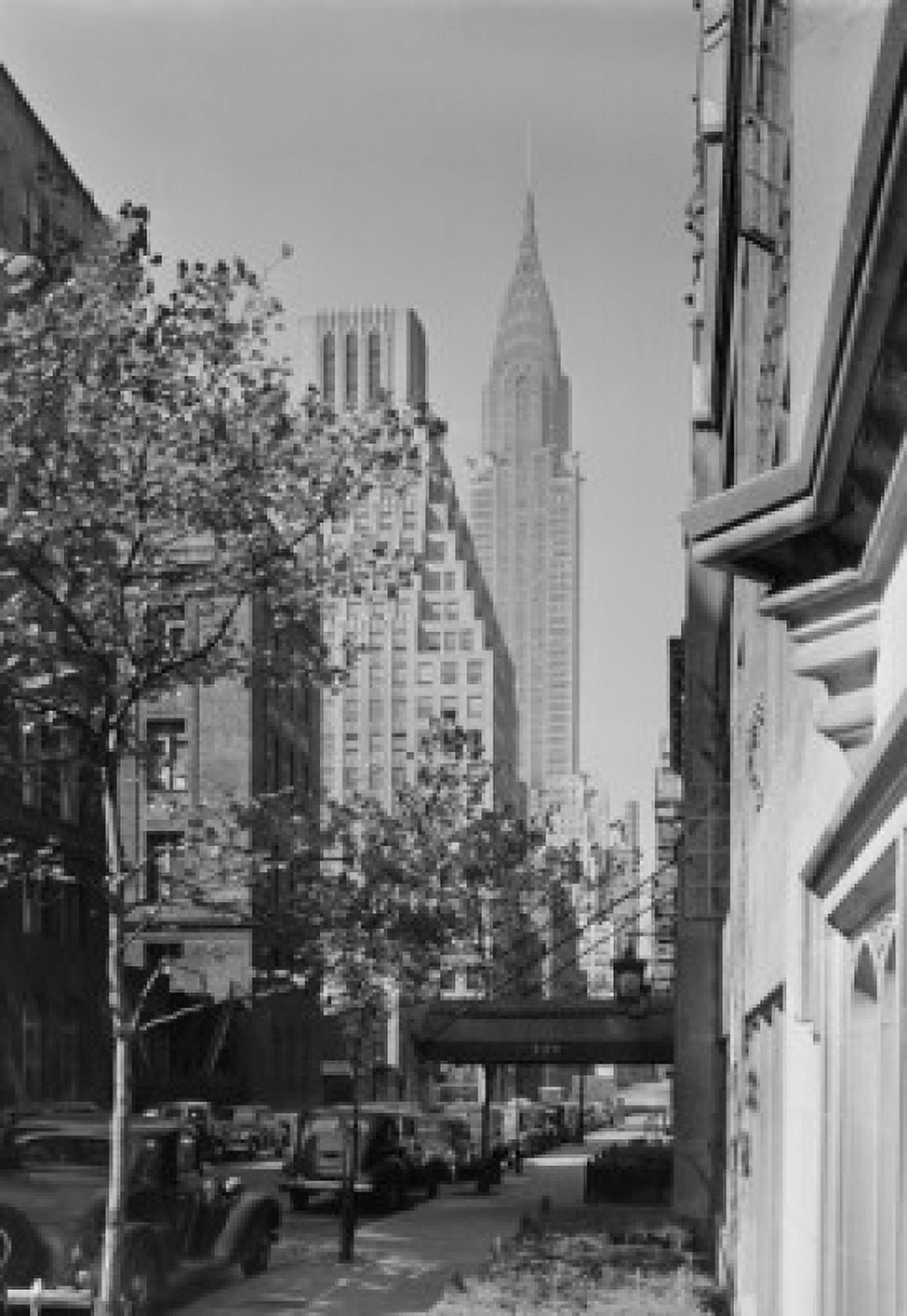 USA New York State New York City Upper Midtown Manhattan street with parked cars Chrysler Building in the background Canvas Art - (24 x 36)