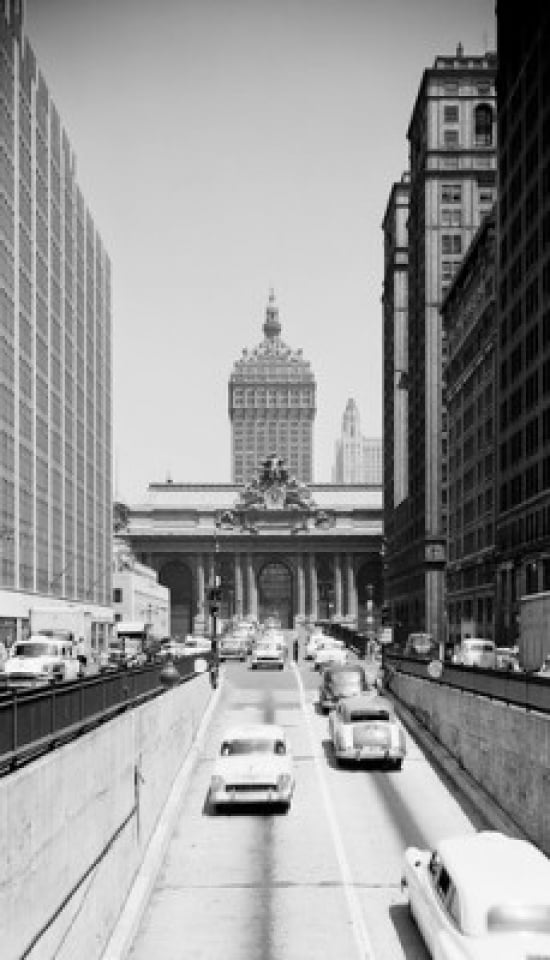 USA New York State New York City View looking North on Park Avenue over ramp from vehicle tunnel showing Grand Central Terminal and New York Central building in background Canvas Art - (24 x 36)