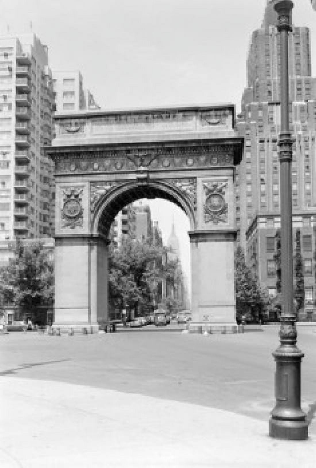 USA New York State New York City Washington Arch Canvas Art - (18 x 24)