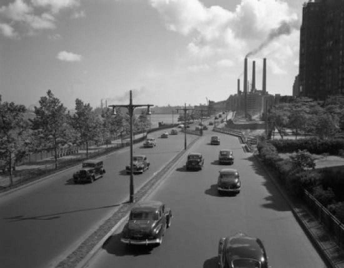 USA New York State New York city East River Drive south from 54th Street Canvas Art - (18 x 24)