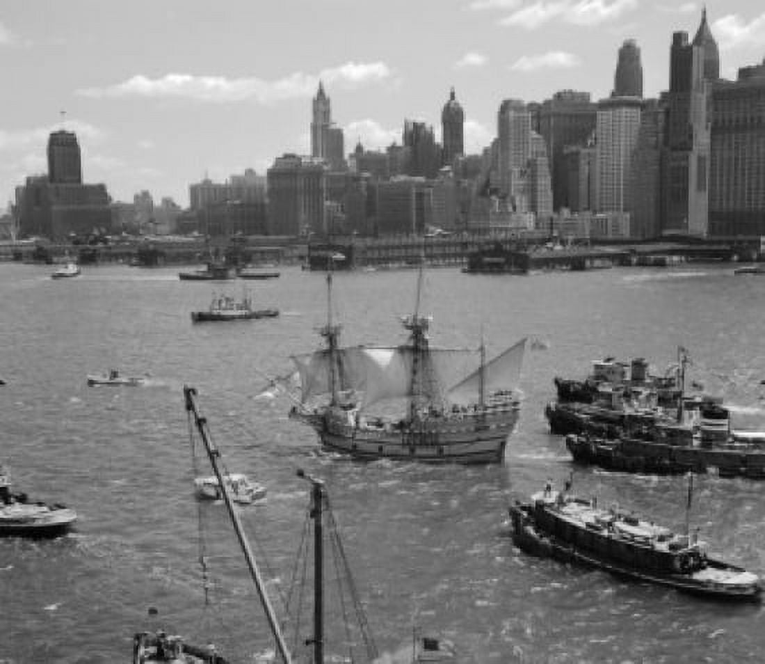 USA New York Welcoming Mayflower II Manhattan skyline in background Canvas Art - (18 x 24)
