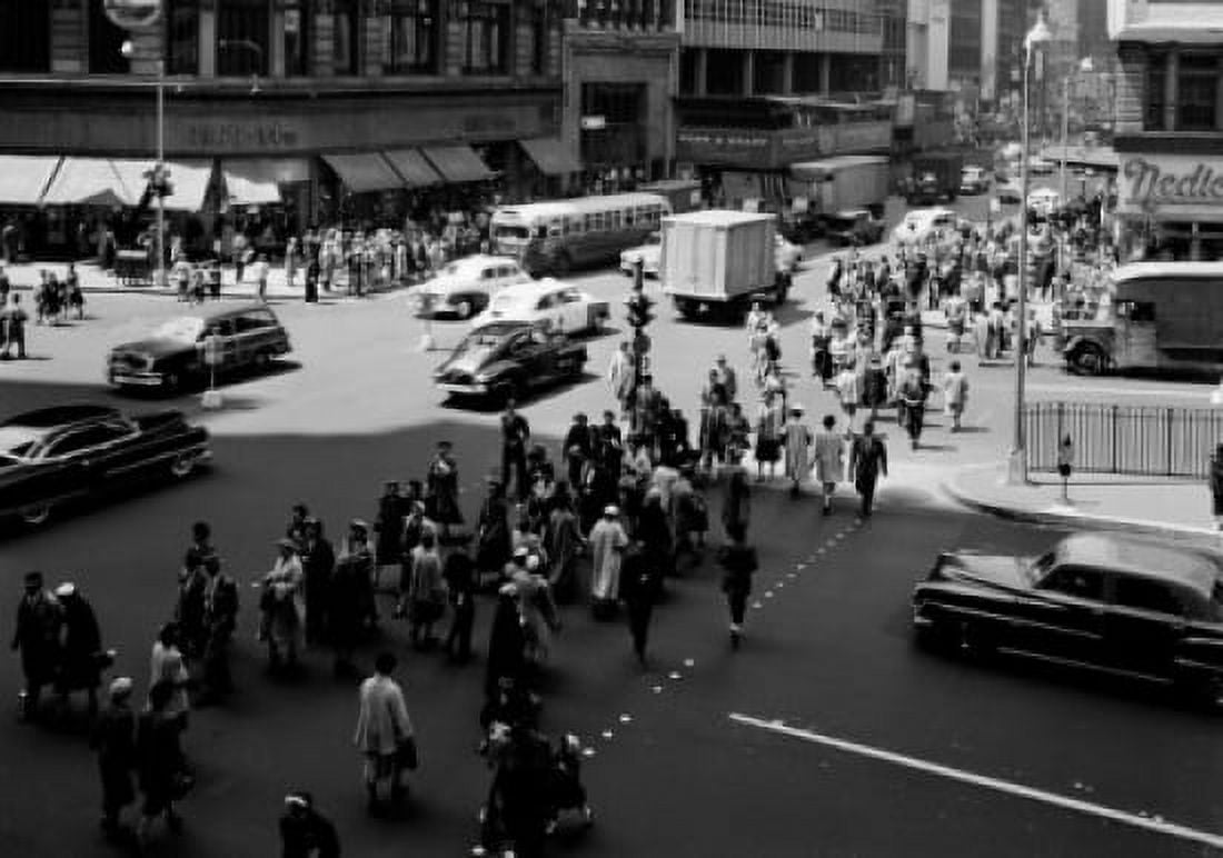 USA New York pedestrians and traffic at 34th Street and Herald Square Canvas Art - (24 x 36)