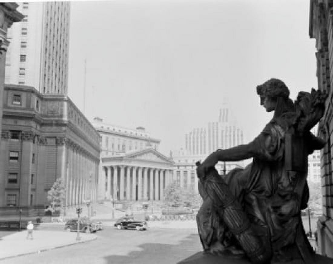 USA New Yorks State New York City Foley Sqaure during sunny day Canvas Art - (24 x 36)