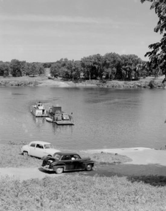 USA Ohio Ravenswood Ohio River ferry crossing river Canvas Art - (18 x 24)