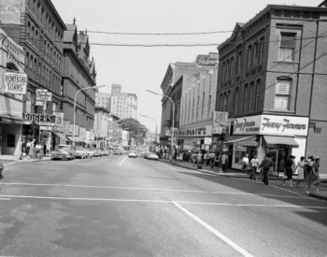 USA Portland - Maine View of Congress Street Canvas Art - (24 x 36)