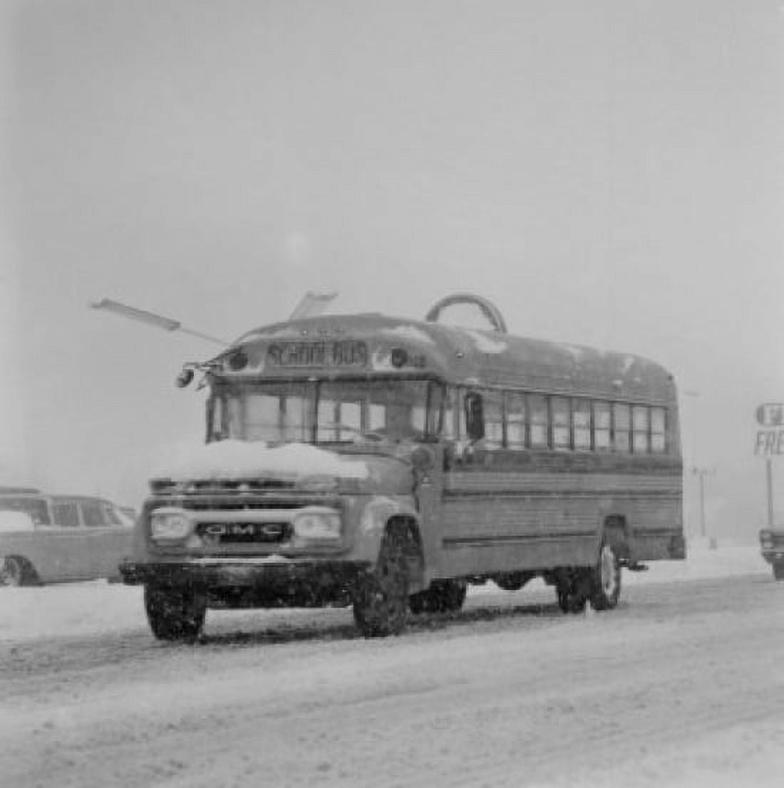 USA School bus in Winter Canvas Art - (18 x 24)