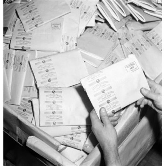 USA Sorting Foreign Mail at U.S. Post Office Poster Print - 18 x 24 in.