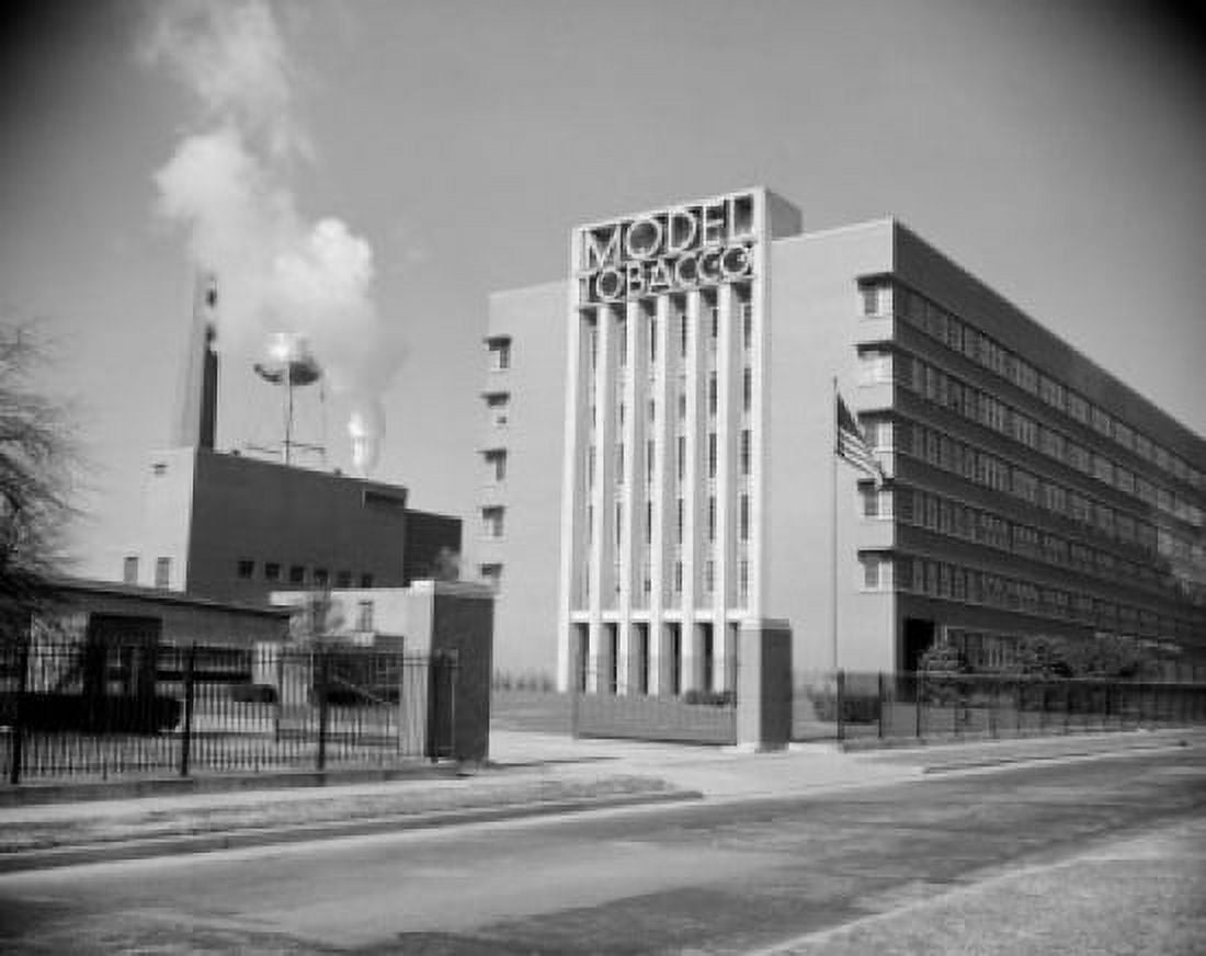 USA Virginia Richmond American Tobacco Company building Canvas Art - (24 x 36)