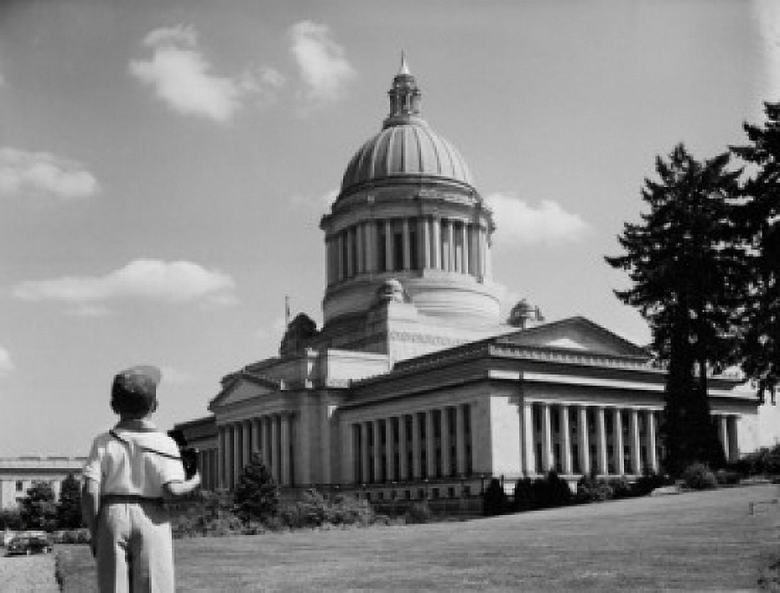 USA Washington State Olympia boy looking at Capitol Building Canvas Art - (24 x 36)