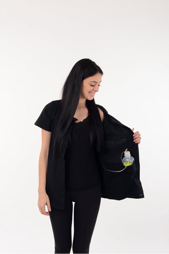 Crew Neck Post Mastectomy Shirt with Drain Pockets Size: Large, Color: Black