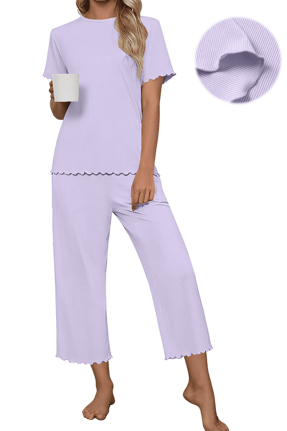 Pajamas for Women Short Sleeve Tops and Capri Pants Casual Womens Pajamas Sets with Pocket