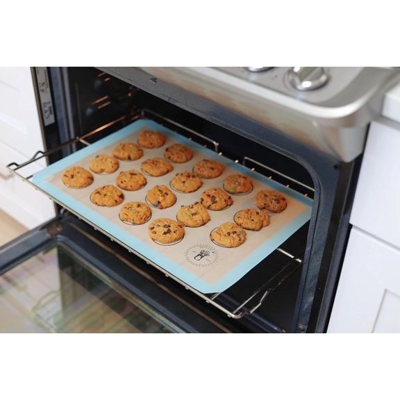 UYWGF-Silicone Baking Mats for Cookies, 3/4 Baking mat size, 3 Pack, Non-Stick, Food Safe Oven Safe All Purpose Liners for baking sheets - Easy Clean, Mess-Free Baking Sheet Liners (13.7 x 19.5 In)