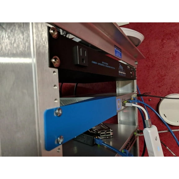 Ubiquiti Unifi Switch Poe 8 150W - Server Rack Mount - (Us-8-150W)