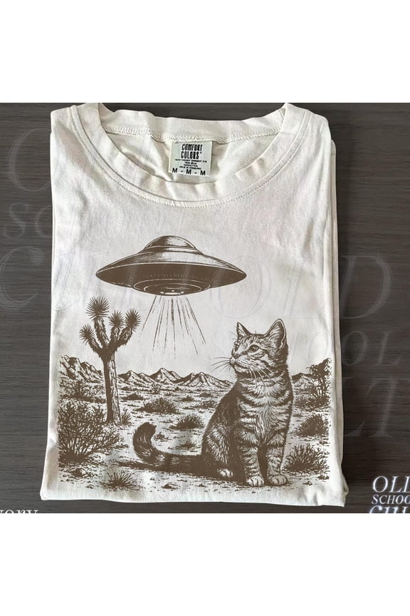 Ufo Cat Vintage 90S Western T-Shirt, Ivory Shirt, Vintage Alien Graphic Tee, Funny Space Cat Top, Retro Sci Fi Gift WHITE Unisex S-5XL Hot Trending Shirt, Vintage Birthday Gift