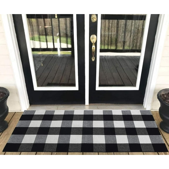 Ukeler Buffalo Plaid Rug Outdoor - Retro Farmhouse Tartan Checkered Plaid Rug Black and White Hand-Woven Washable Floor Rugs for Kitchen/Bathroom/Entry Way/Laundry Room, 23.6'' x 51.2''