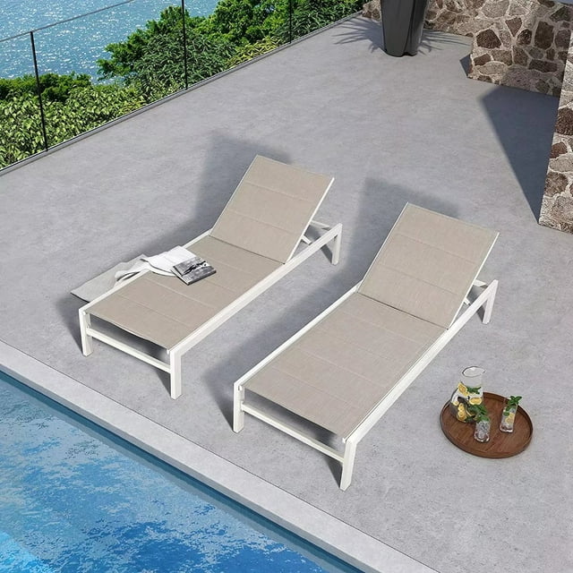 Ulax Furniture 2 Pieces Patio Padded Aluminum Chaise Lounge Chairs, Outdoor Adjustable Recliner Chairs with Wheels and Quick Dry Foam(Beige)