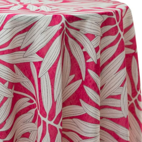 Ultimate Textile Jungle 96-Inch Round Patterned Tablecloth