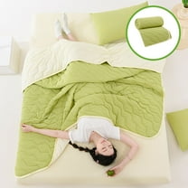 Ultra-Lightweight Cooling Blanket, Green Ice Silk Summer Quilt, Breathable Polyester Air Conditioner Blanket, Temperature Regulating, Moisture-Wicking, Perfect for Hot Sleepers, Washable