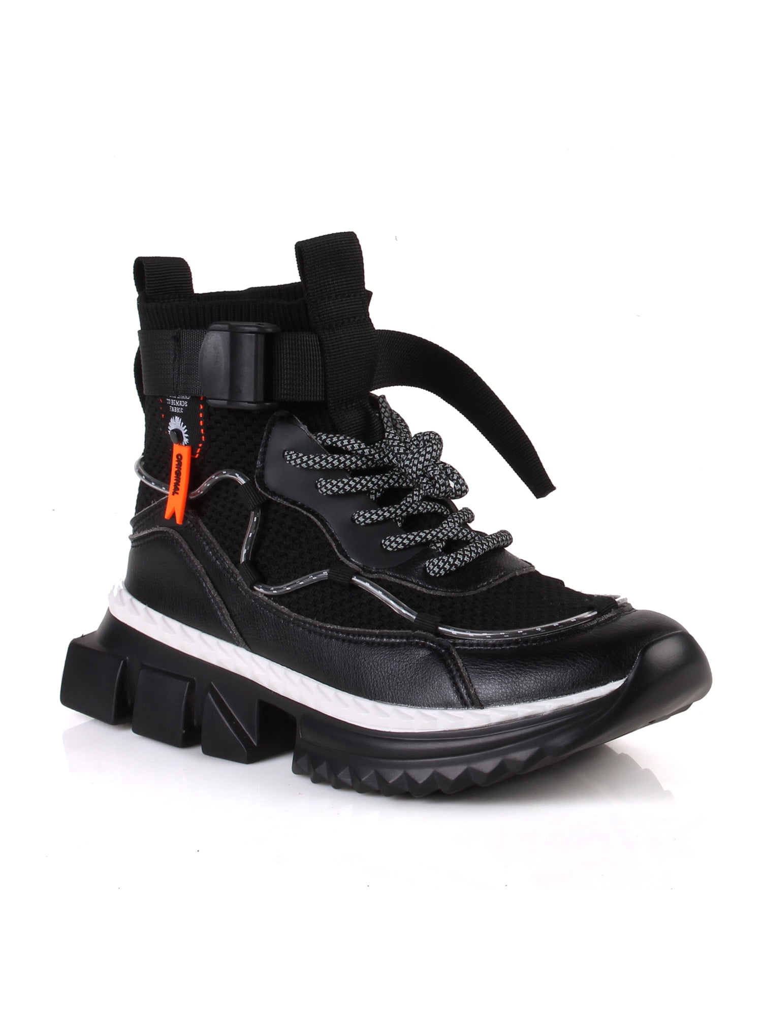 Ultra-Lightweight Fahsion Men's Breathable Running Shoes in Black