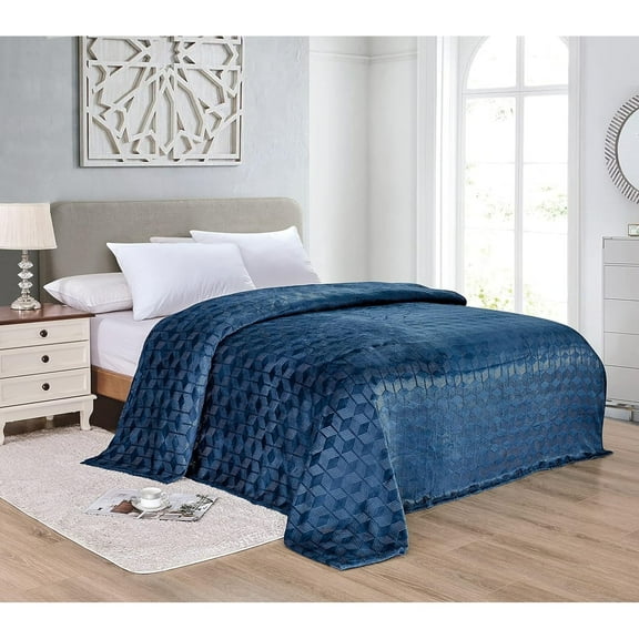 Ultra Plush By Dcor&More Queen Size Chevron Arrow Jacquard Microplush Blanket (86" x 86") - Navy